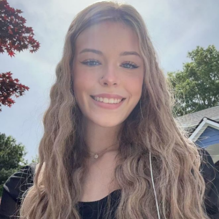 Cora Tilley is among the young American social media personalities who became popular online by just being herself. 